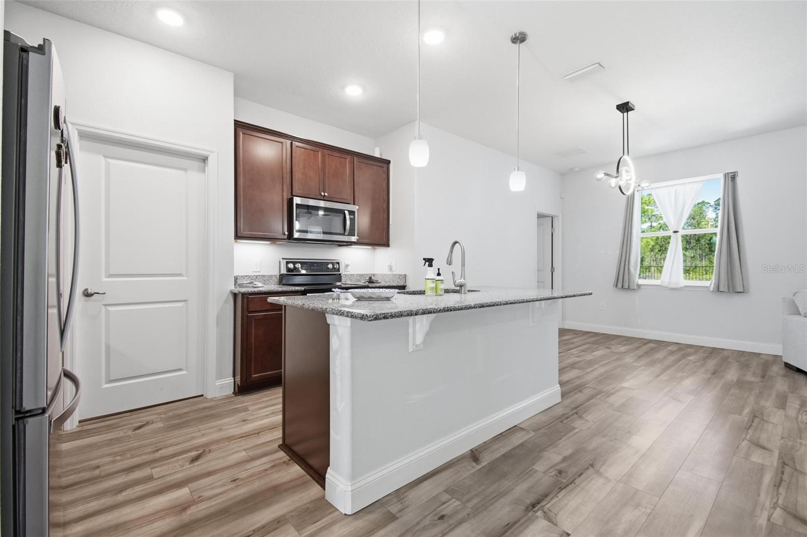 6 Oakleaf, Palm Coast, FL 32137
