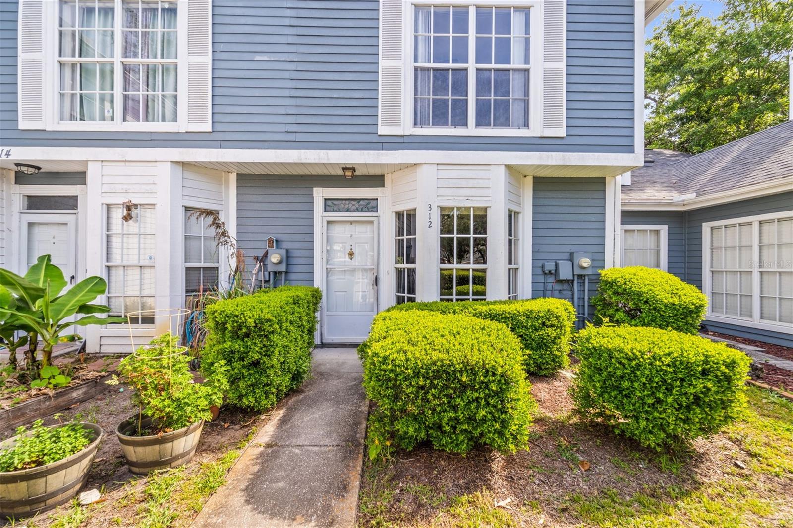 312 Winchester, Palm Harbor, FL 34684