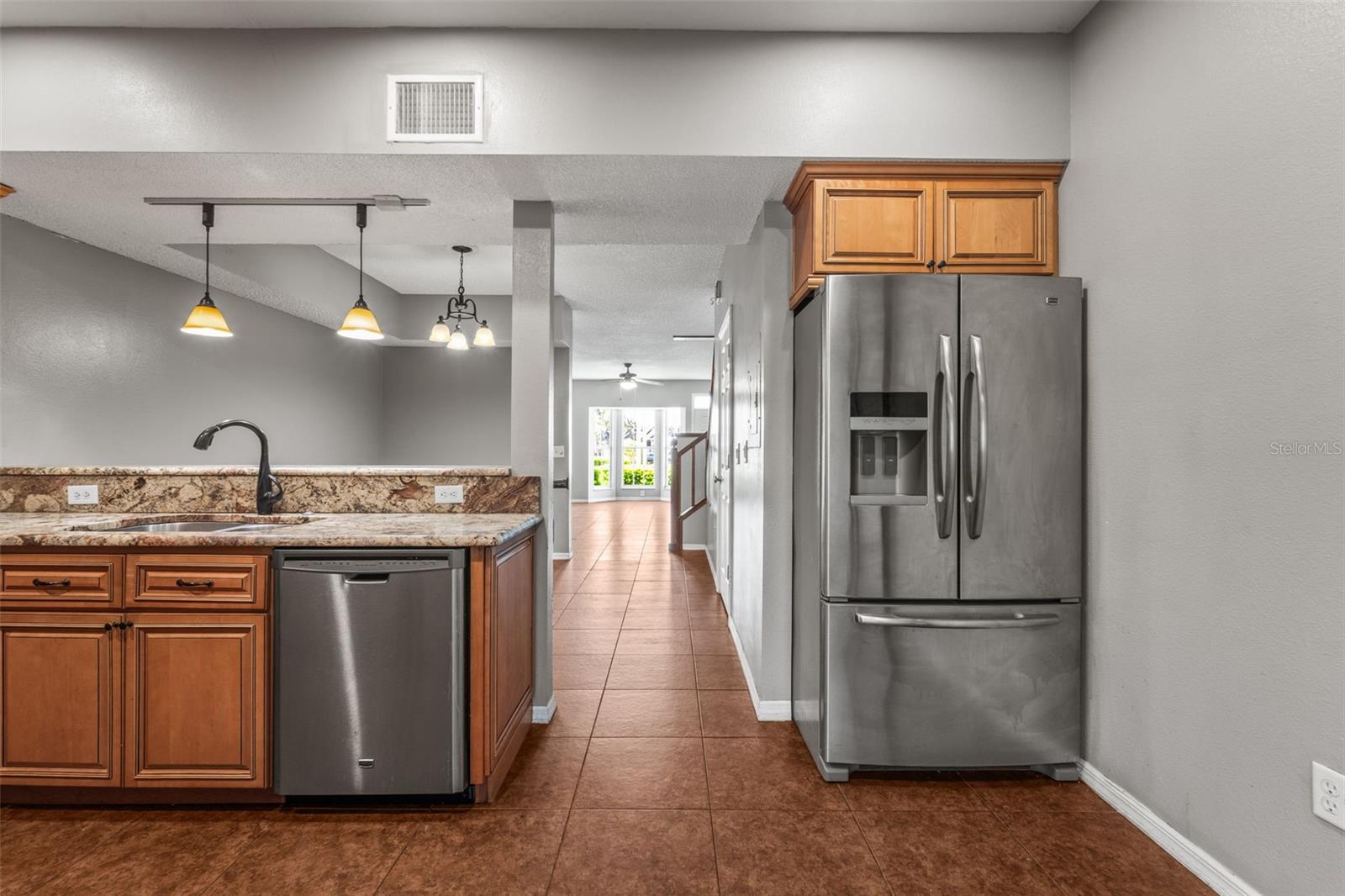 312 Winchester, Palm Harbor, FL 34684