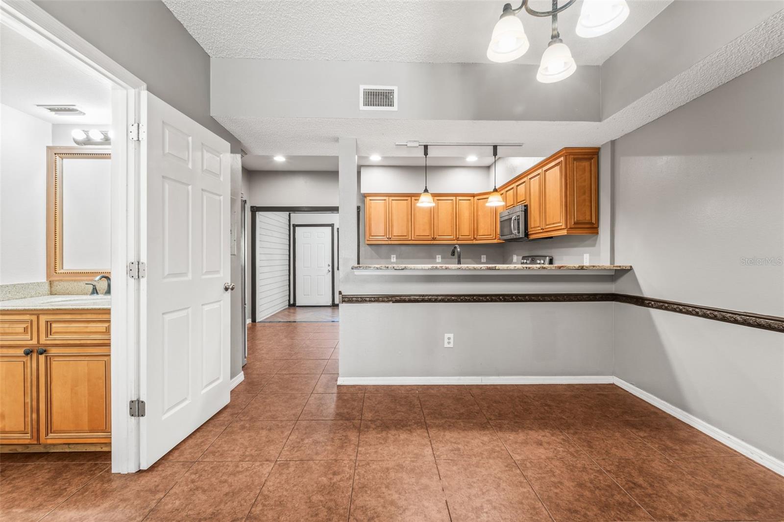 312 Winchester, Palm Harbor, FL 34684