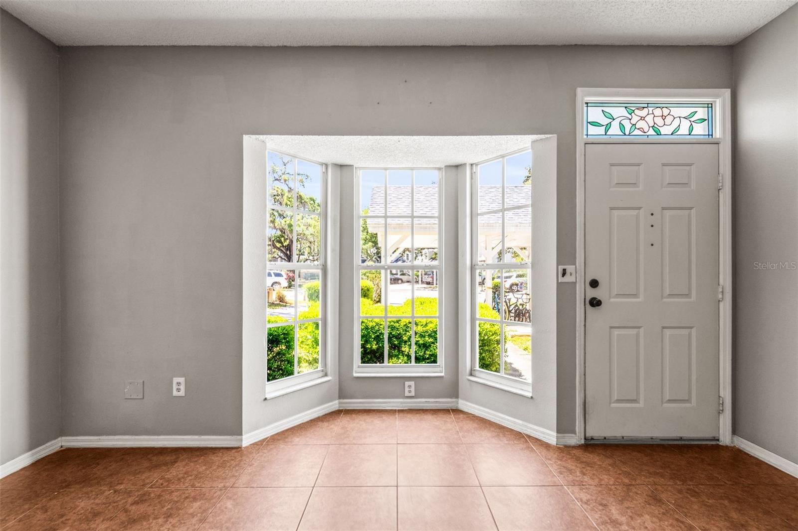 312 Winchester, Palm Harbor, FL 34684