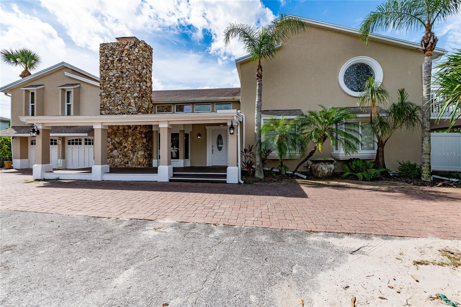 2904 S Peninsula Dr, Daytona Beach Shores, FL 32118