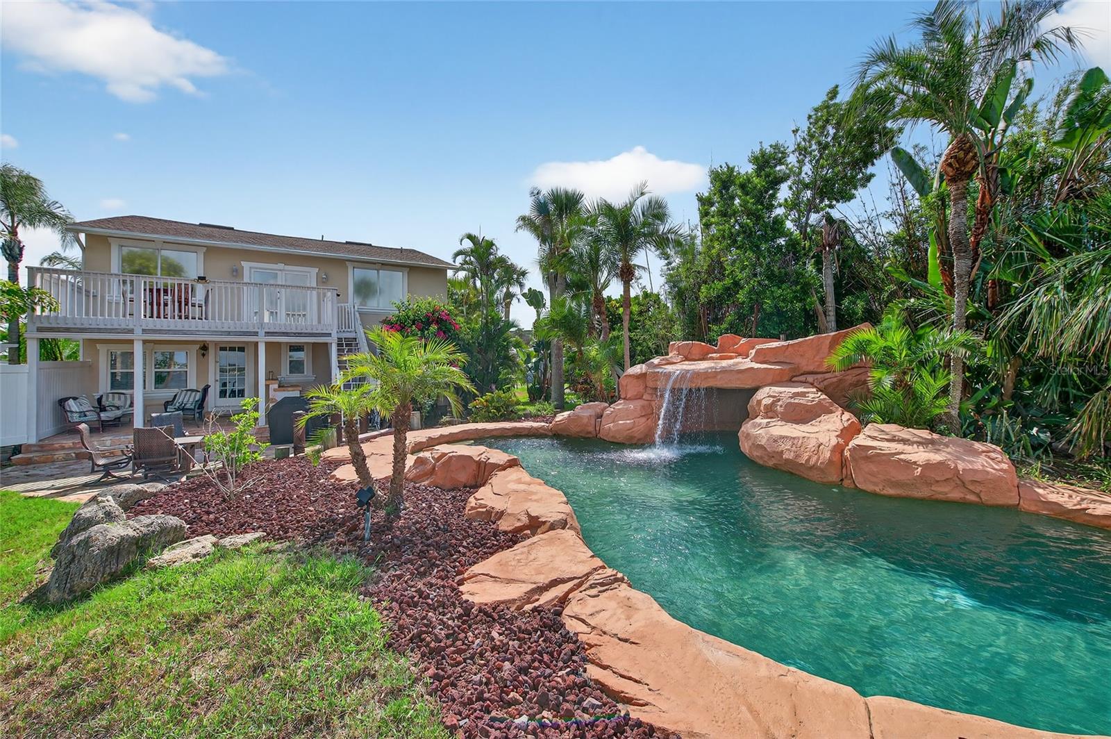 2904 S Peninsula Dr, Daytona Beach Shores, FL 32118