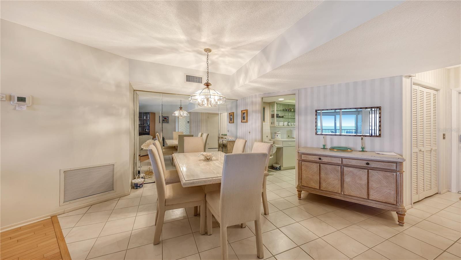 4825 Gulf of Mexico Unit 504, Longboat Key, FL 34228