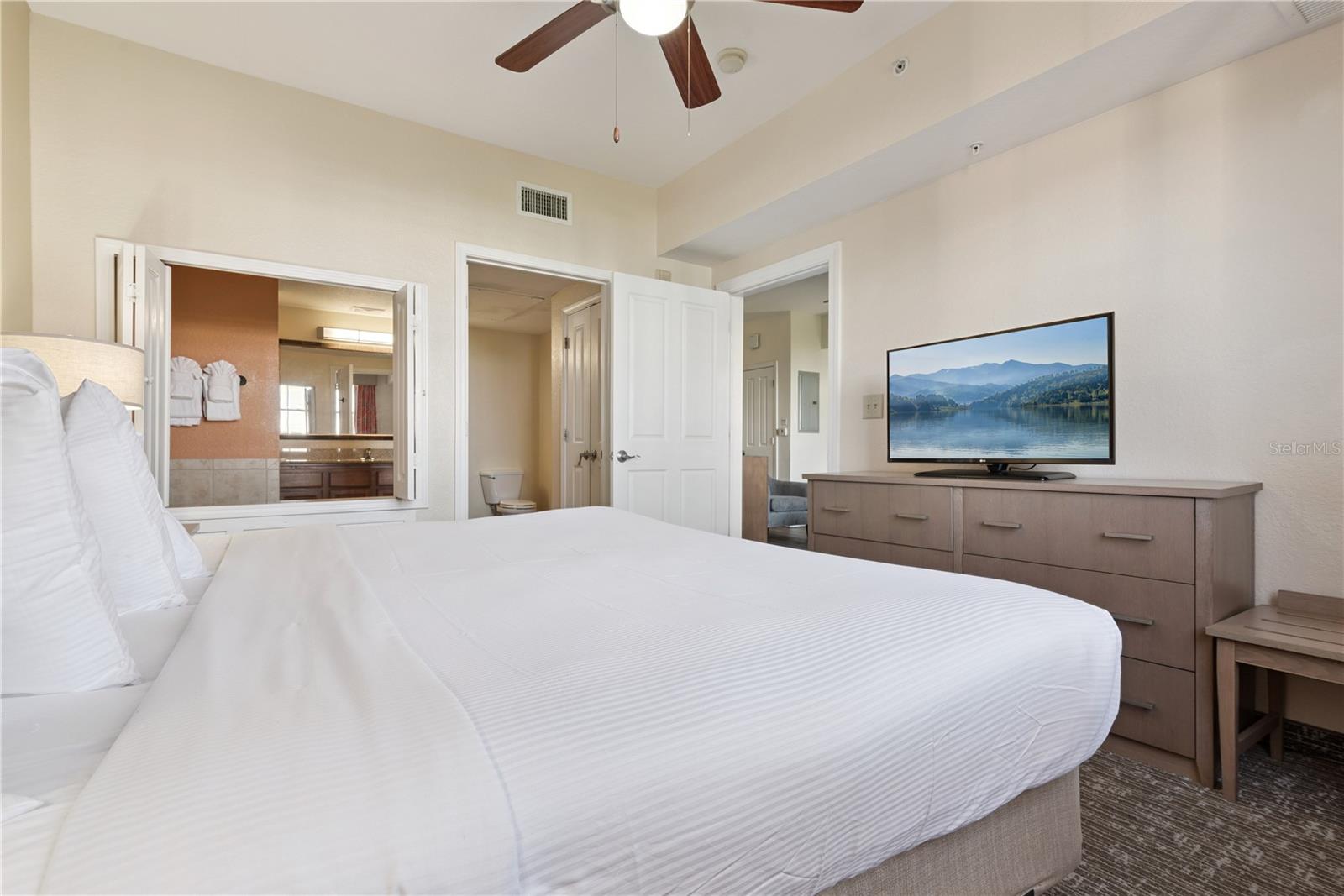 12538 Floridays Resort Unit 602c, Orlando, FL 32821