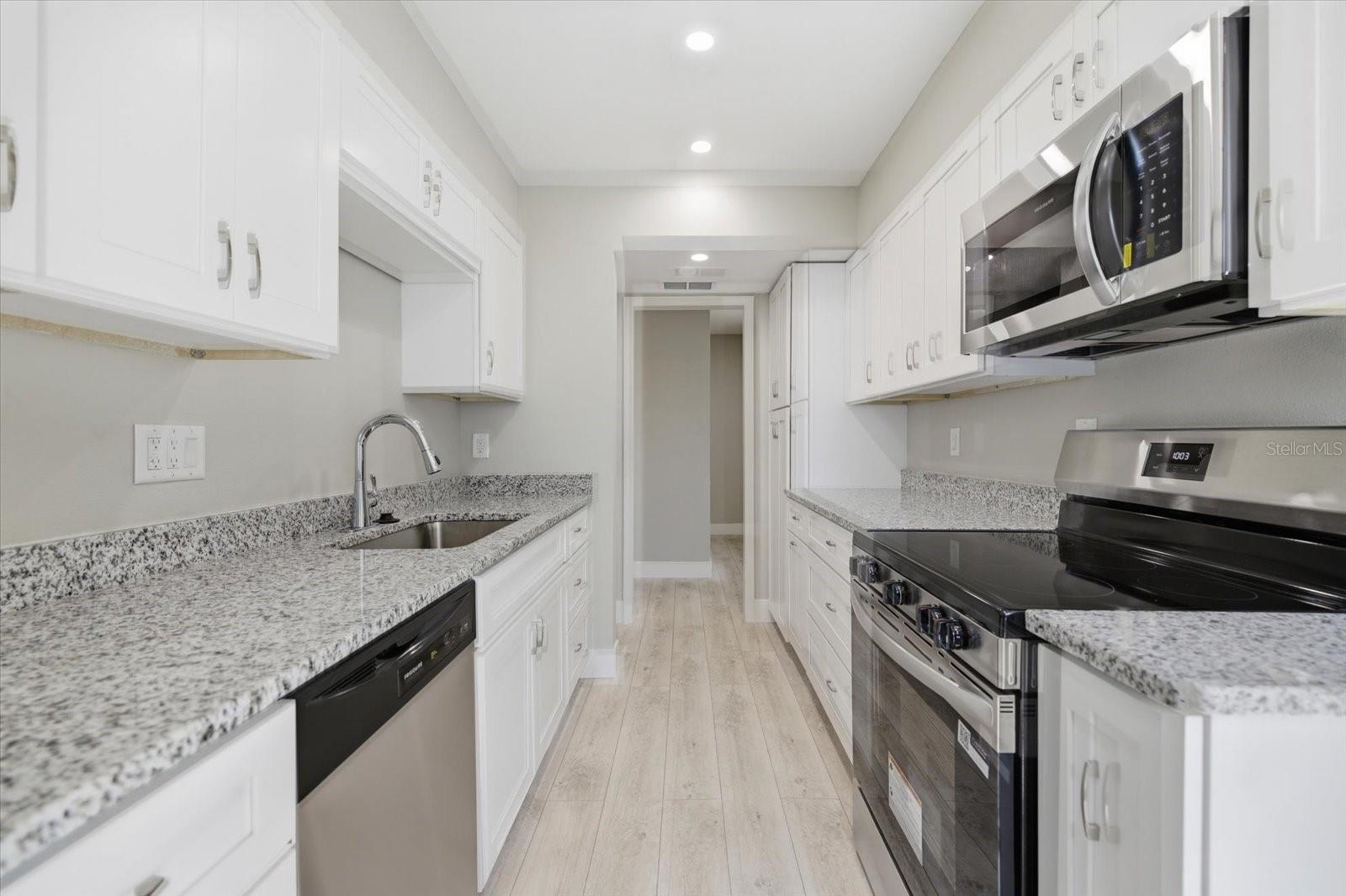 500 Park Unit 106, Venice, FL 34285