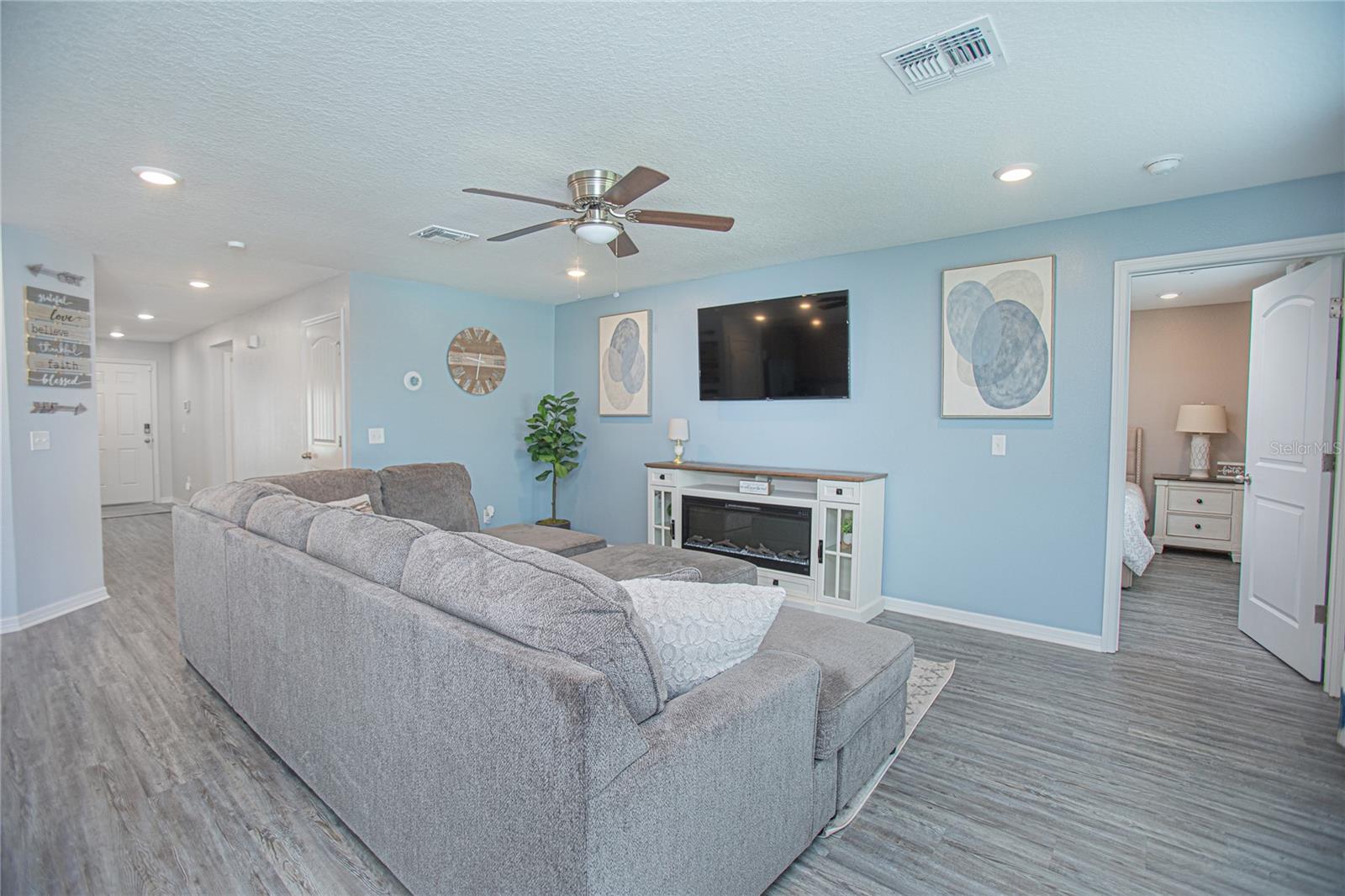 214 Linda, Auburndale, FL 33823