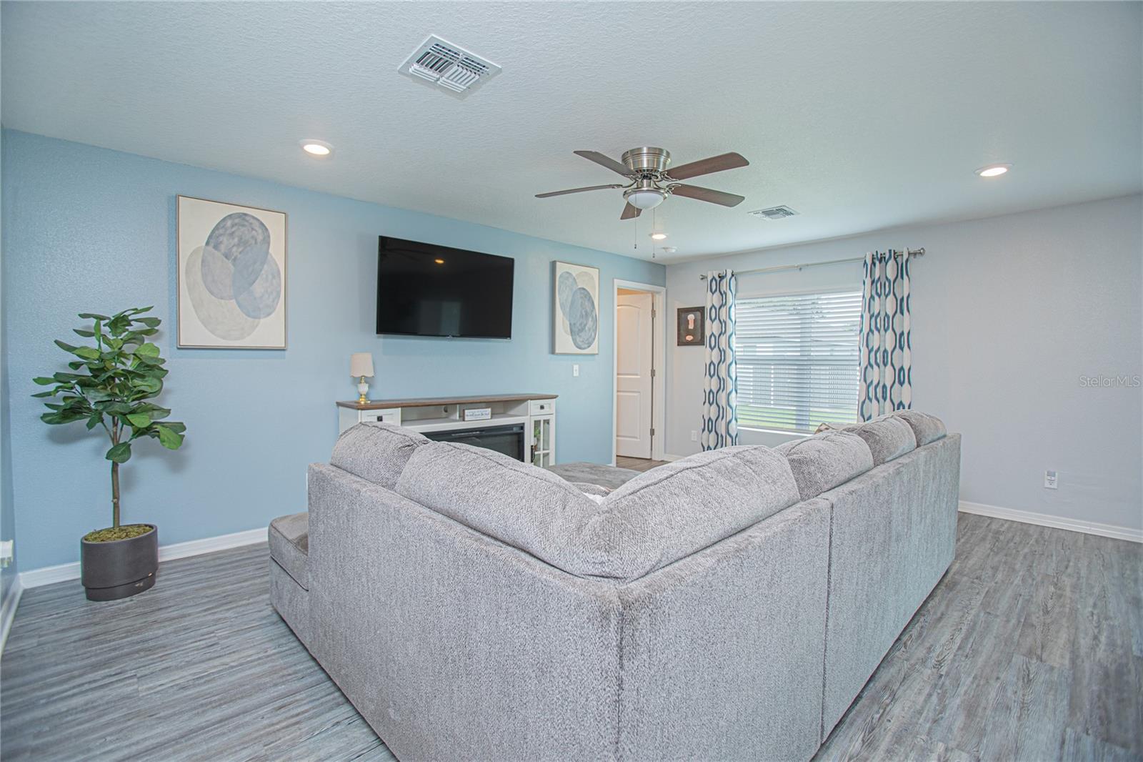 214 Linda, Auburndale, FL 33823