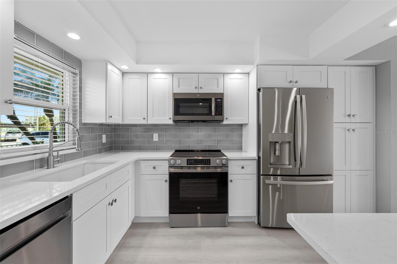 4775 Cove Unit 103, St Petersburg, FL 33708