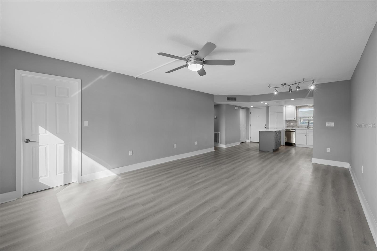 4775 Cove Unit 103, St Petersburg, FL 33708