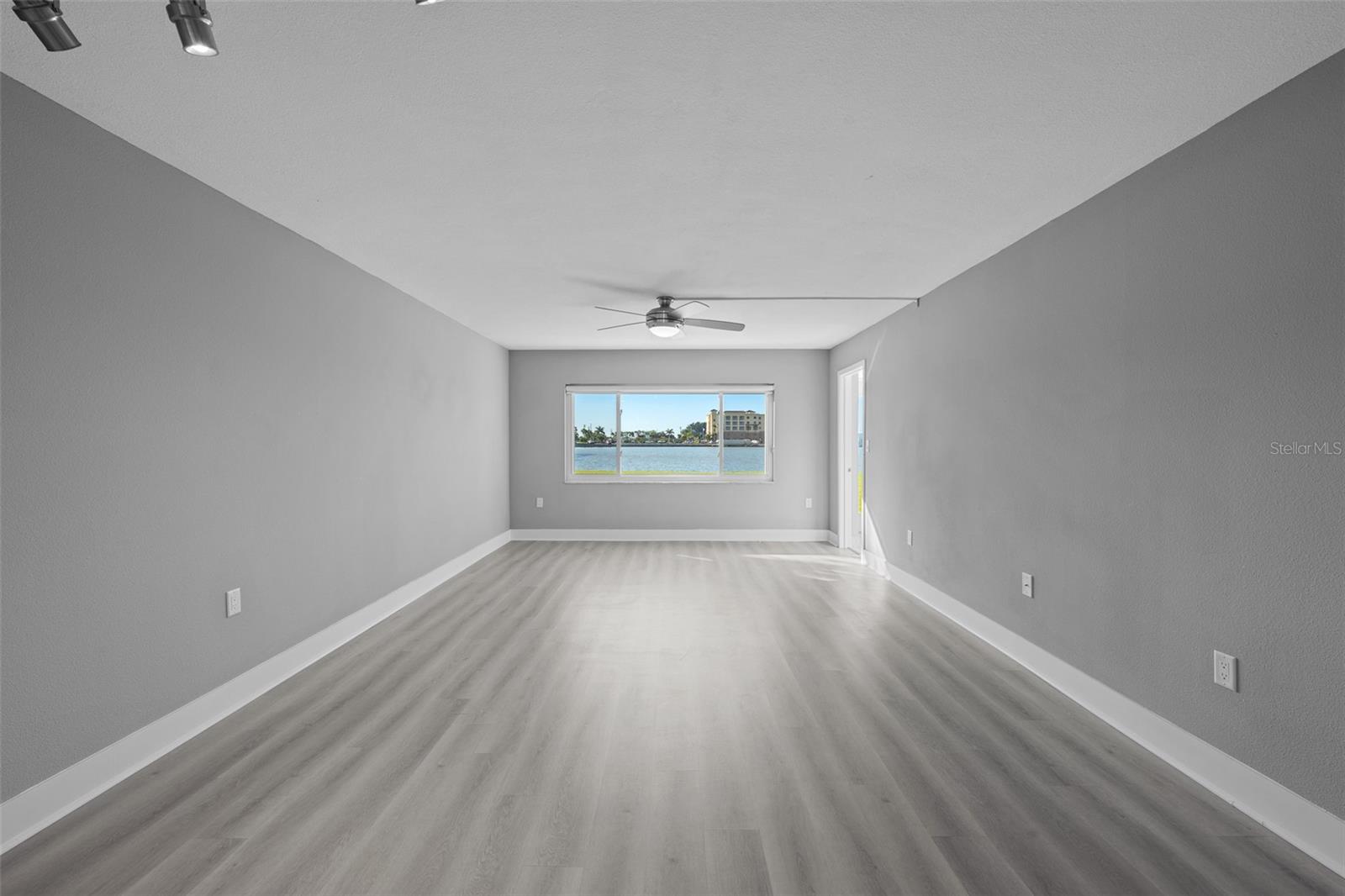 4775 Cove Unit 103, St Petersburg, FL 33708