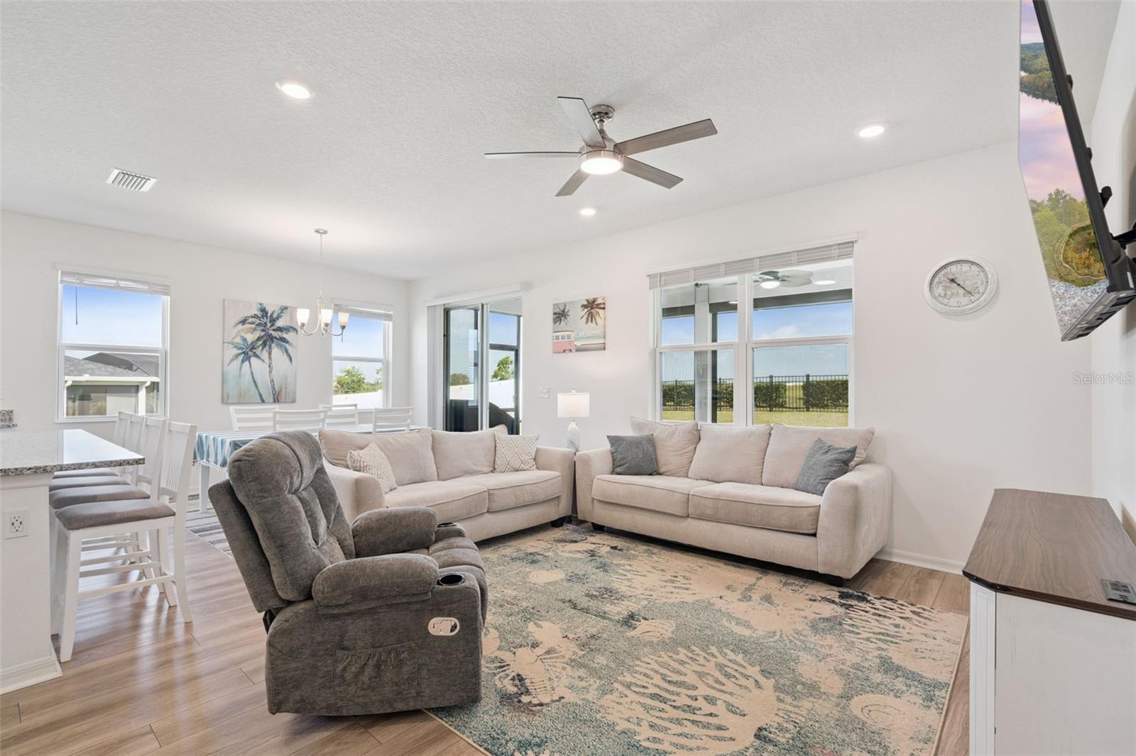 1682 Littleleaf Boxwood, Mascotte, FL 34753