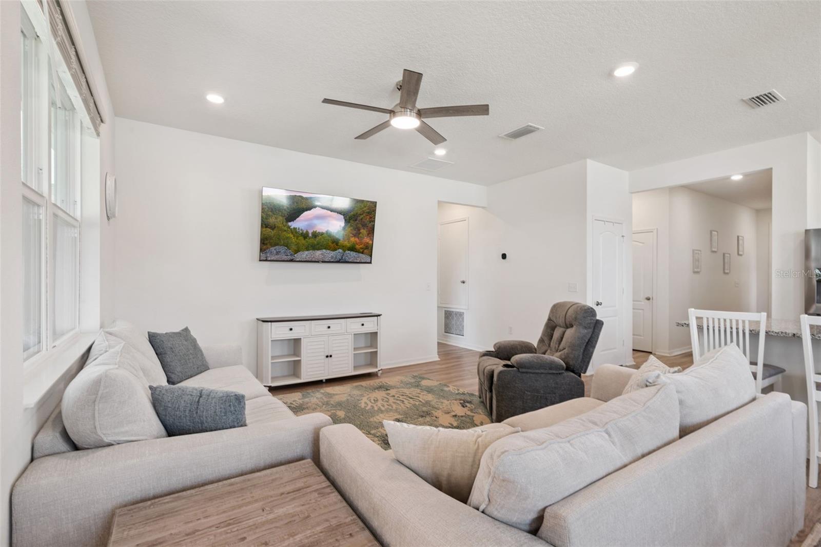 1682 Littleleaf Boxwood, Mascotte, FL 34753