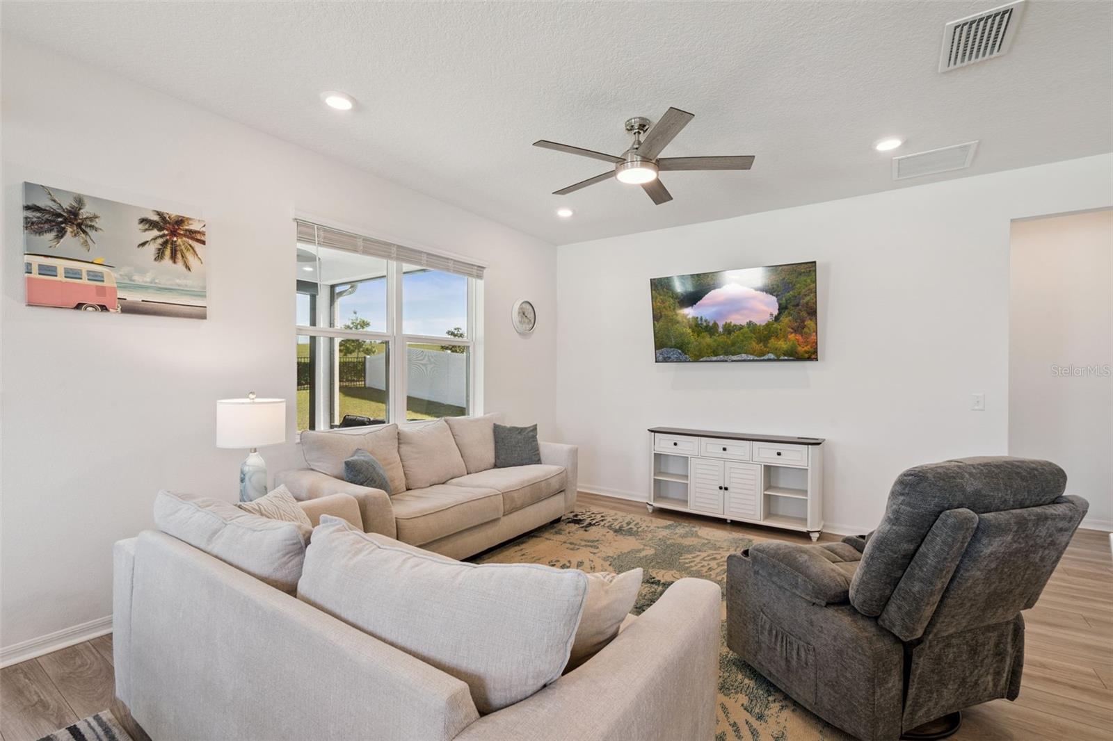 1682 Littleleaf Boxwood, Mascotte, FL 34753