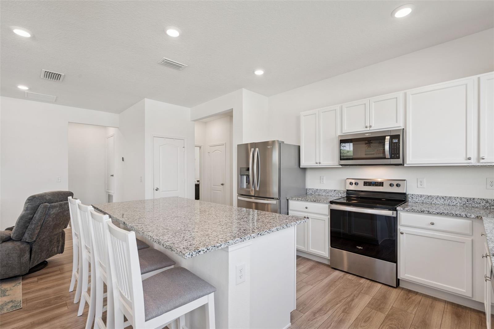 1682 Littleleaf Boxwood, Mascotte, FL 34753