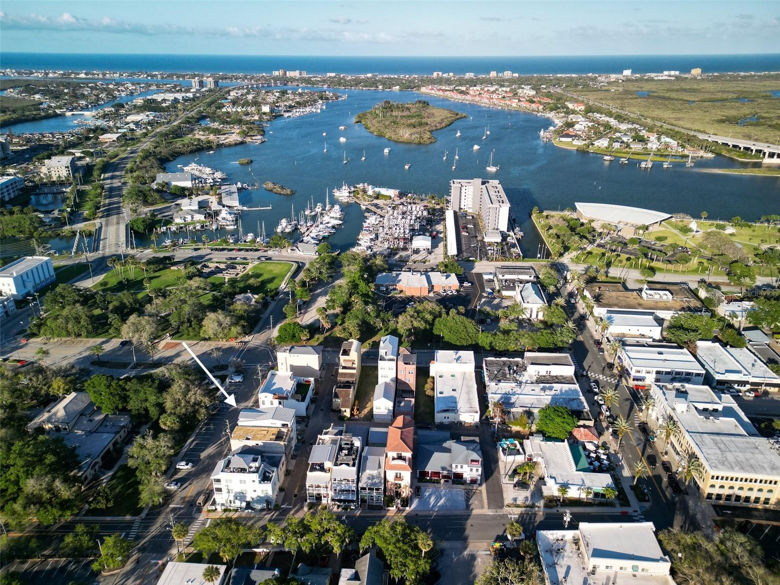 140 Julia, New Smyrna Beach, FL 32168