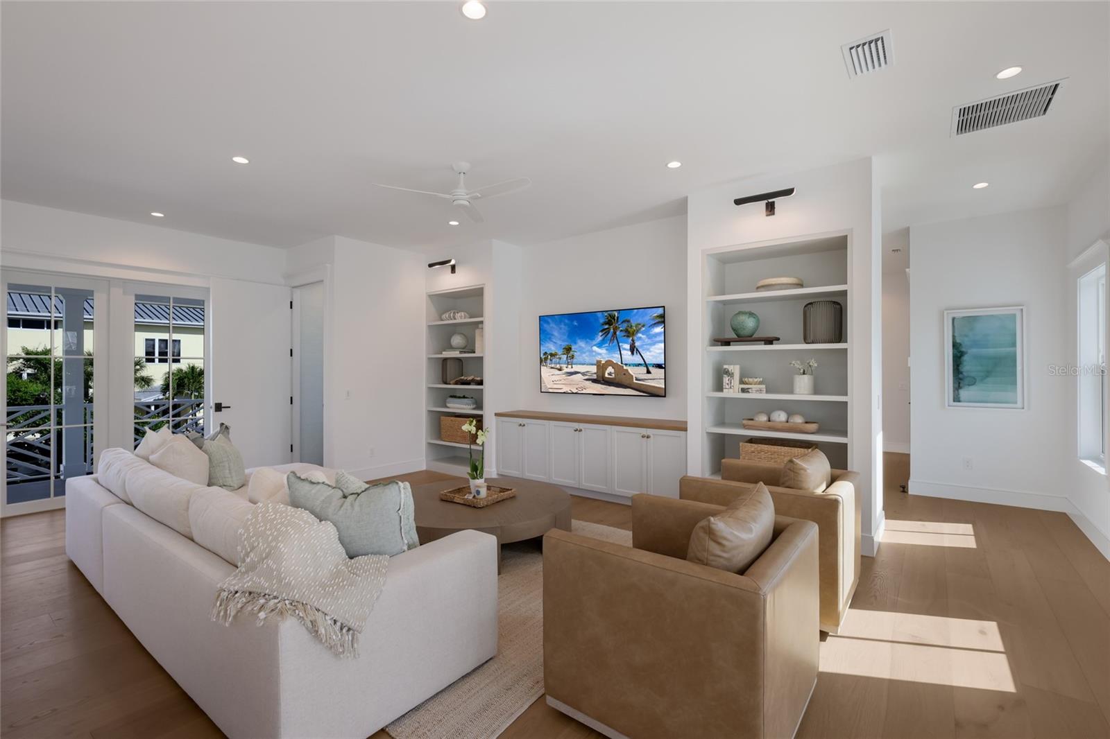 215 Sycamore, Anna Maria, FL 34216