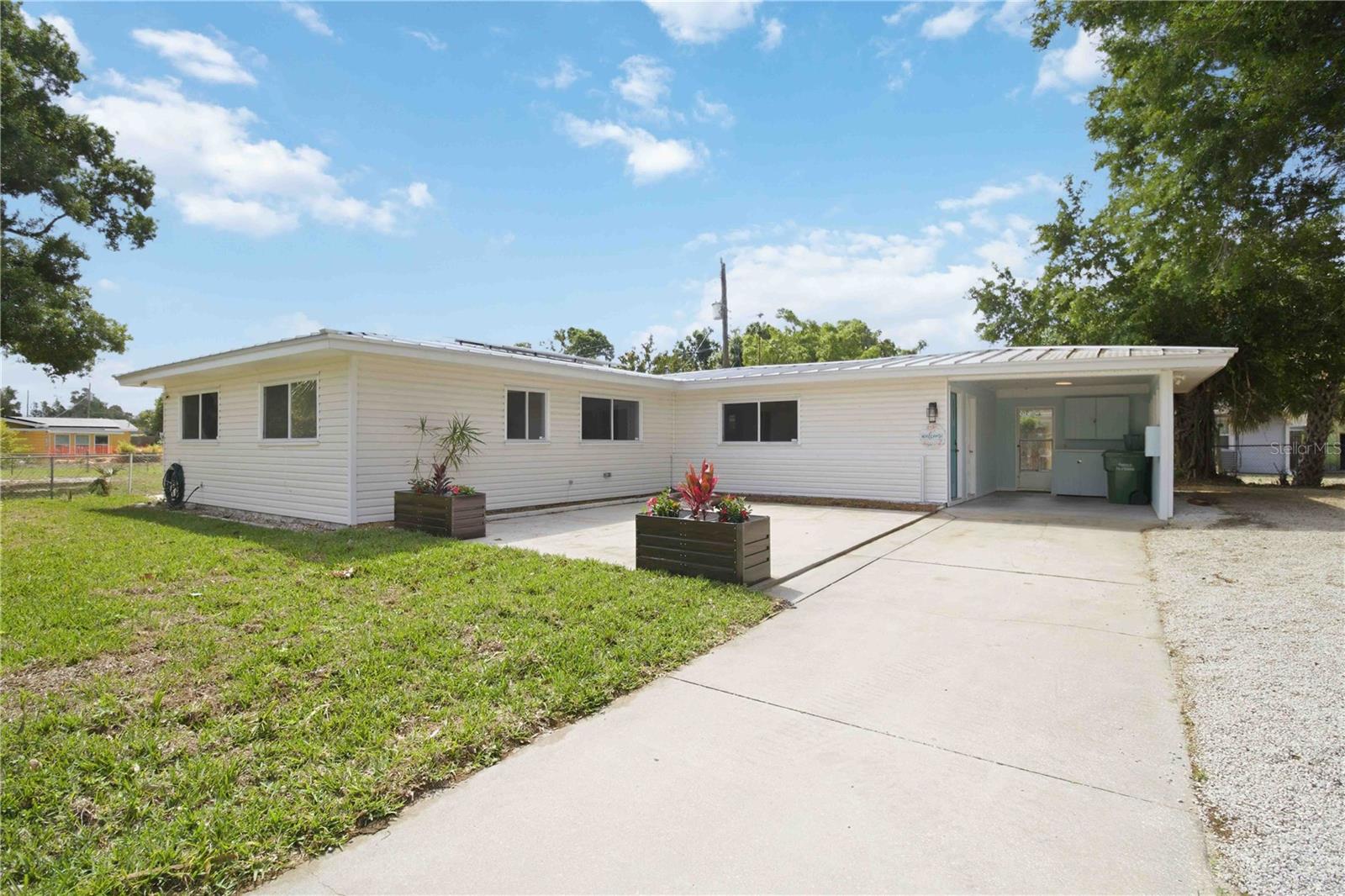 2816 Michigan, Sarasota, FL 34237