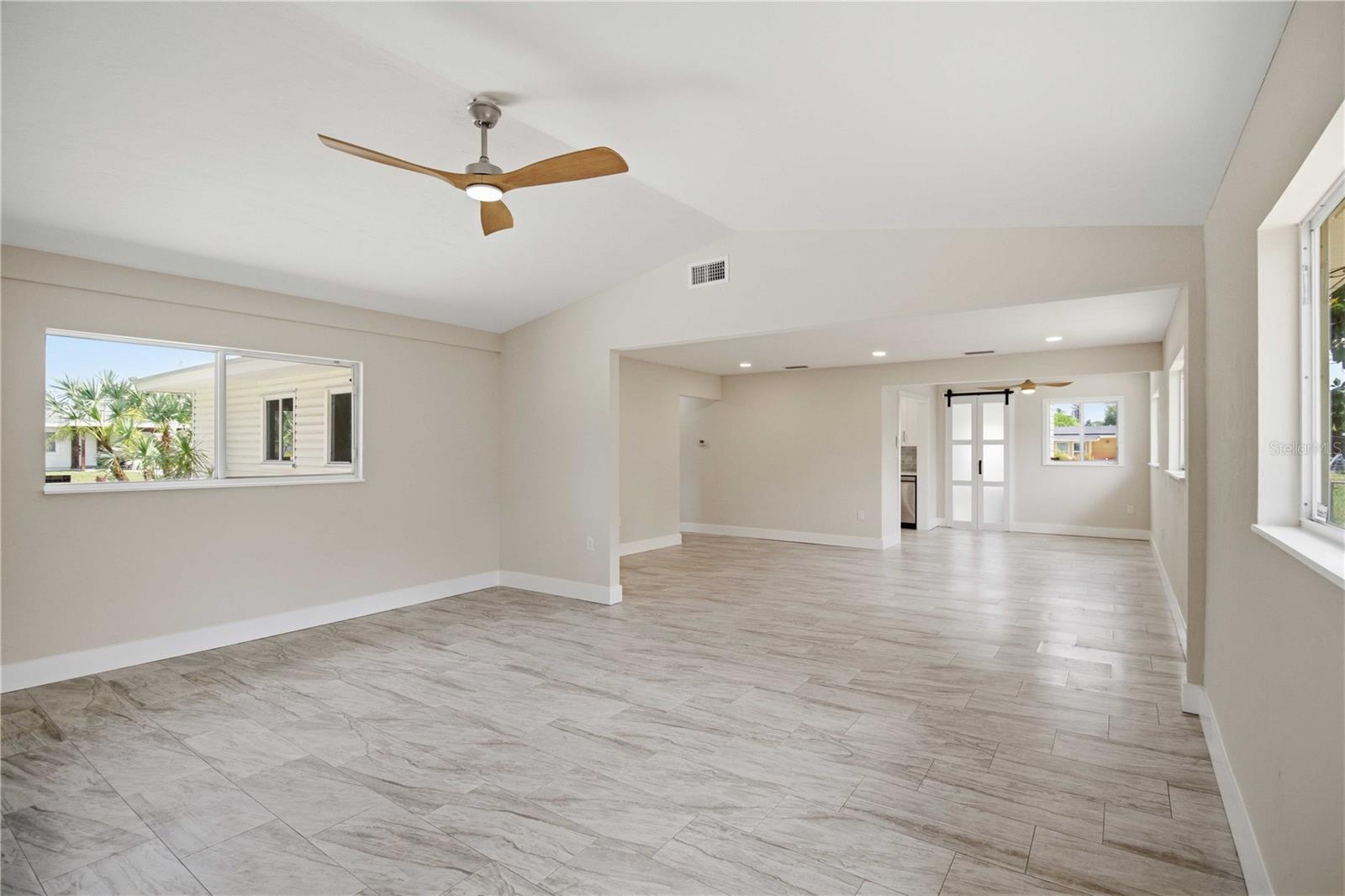 2816 Michigan, Sarasota, FL 34237
