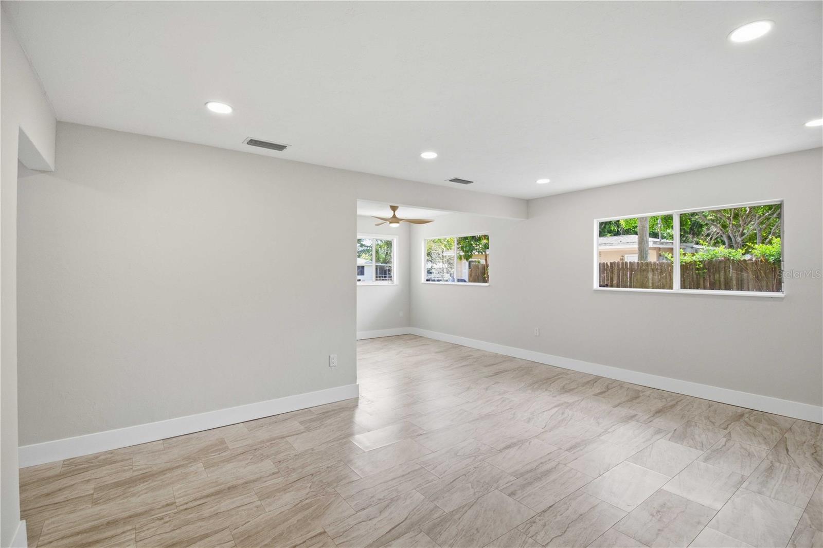 2816 Michigan, Sarasota, FL 34237