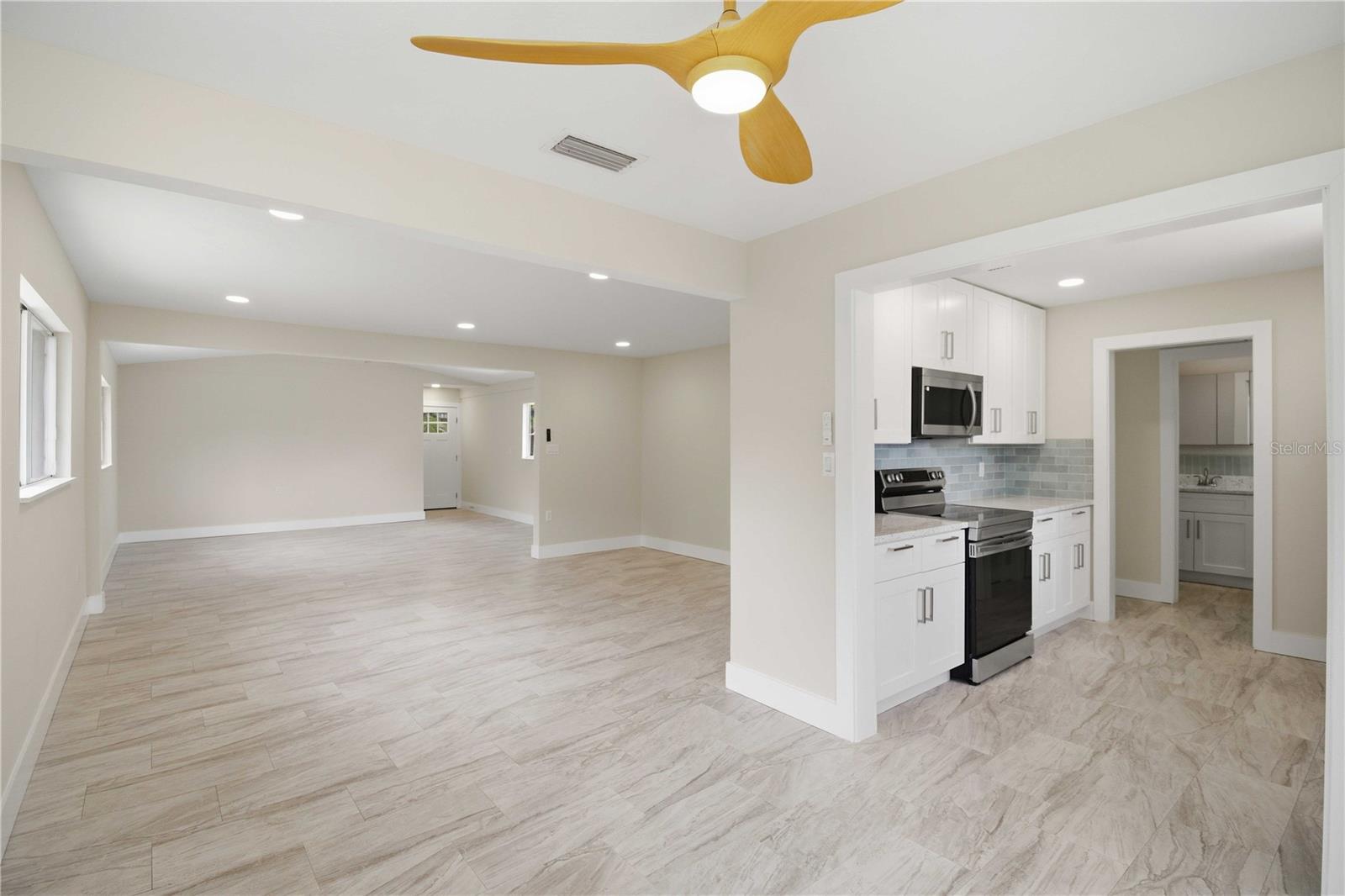 2816 Michigan, Sarasota, FL 34237