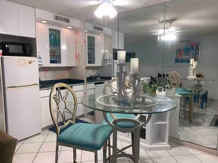 800 Bayway Unit 26, Clearwater Beach, FL 33767