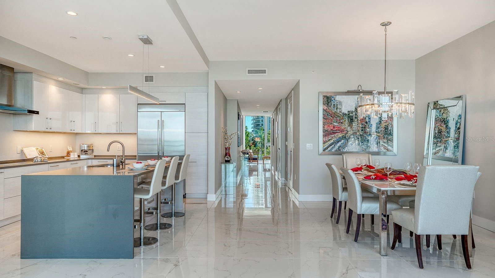 1155 Gulfstream Unit 401, Sarasota, FL 34236