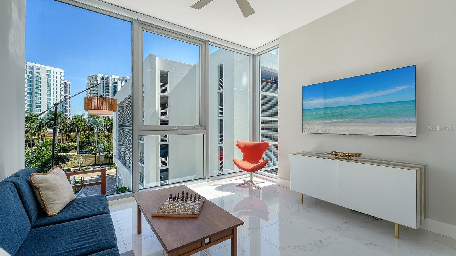 1155 Gulfstream Unit 401, Sarasota, FL 34236