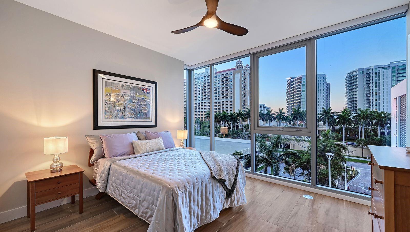 1155 Gulfstream Unit 401, Sarasota, FL 34236