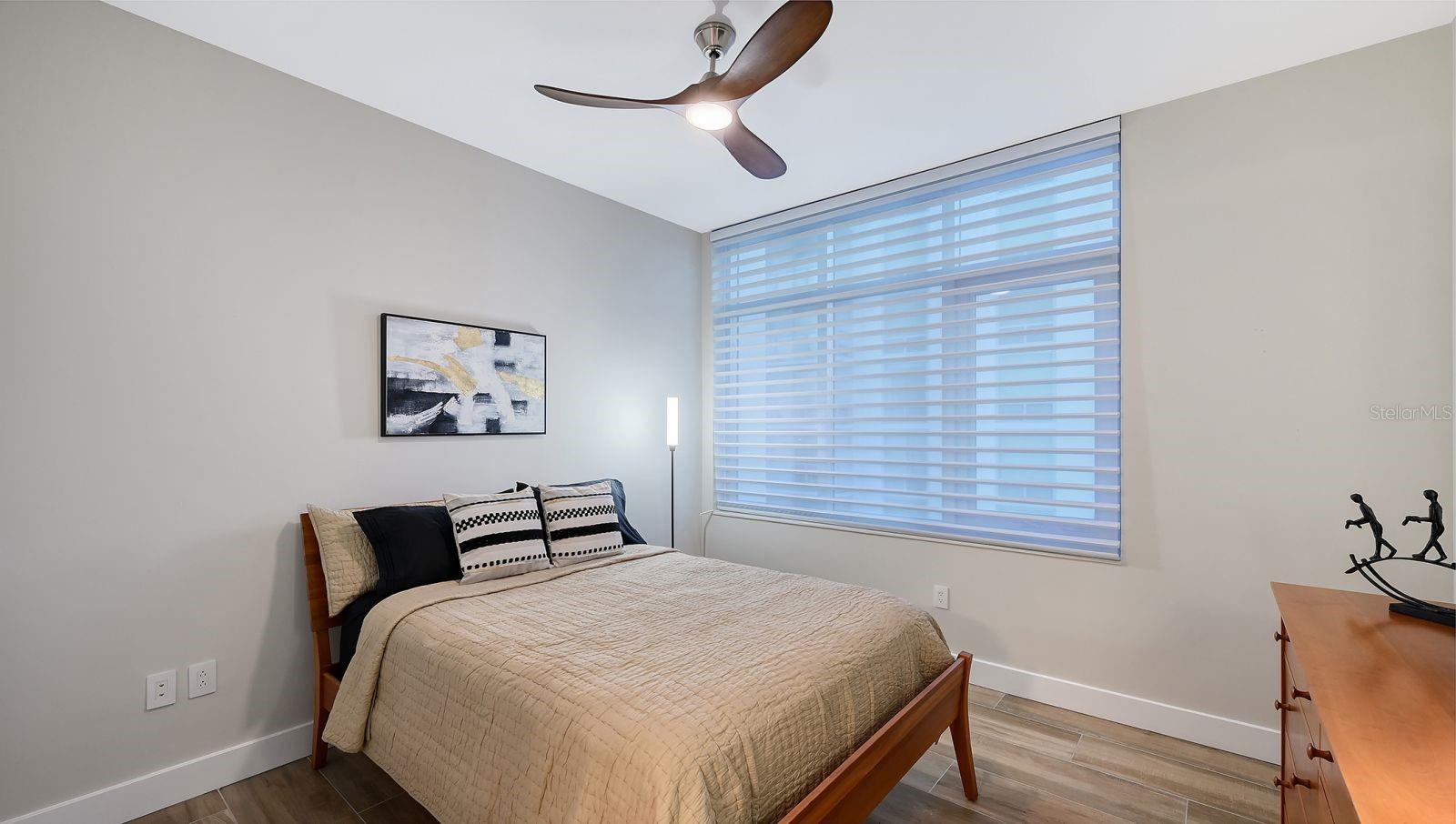 1155 Gulfstream Unit 401, Sarasota, FL 34236
