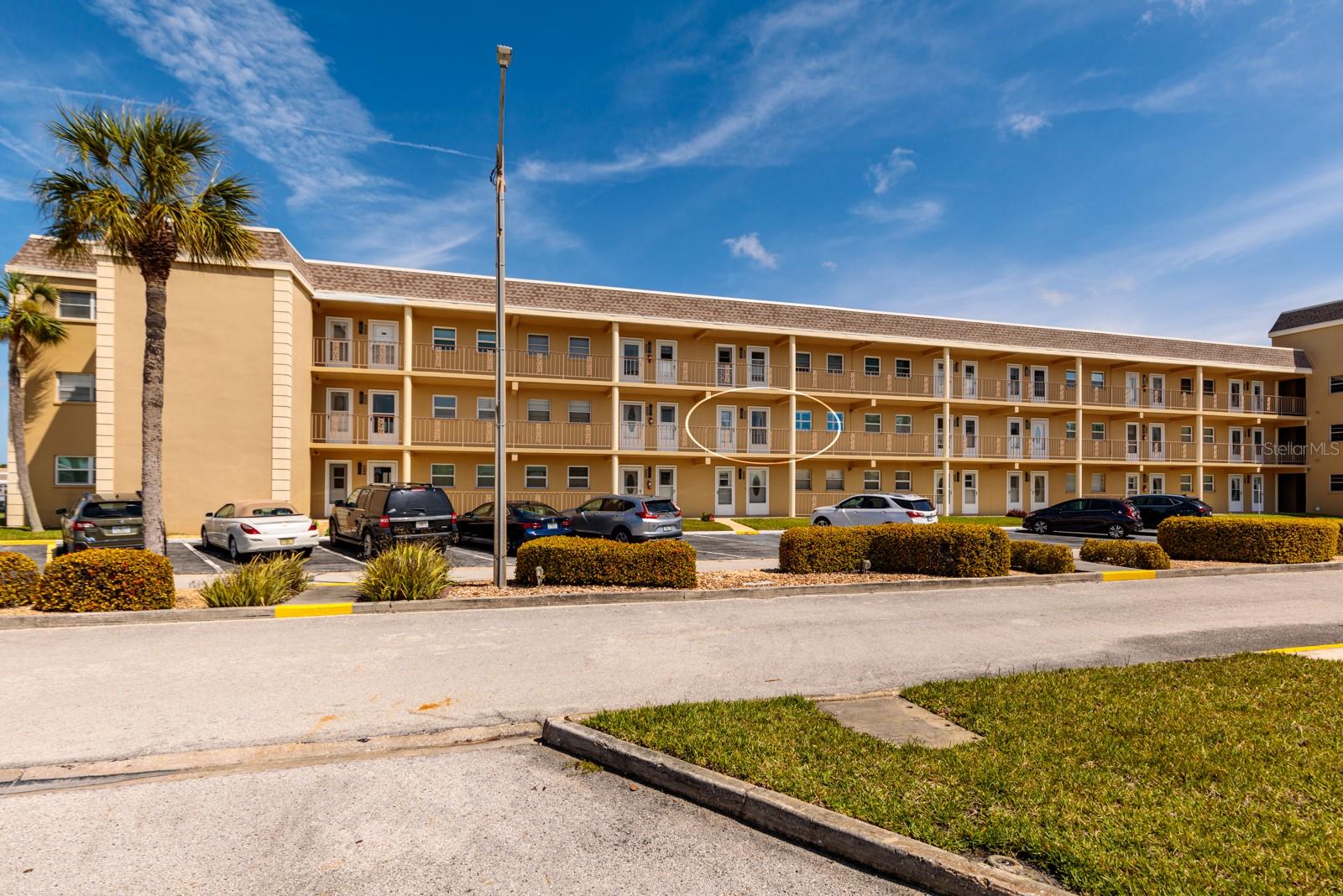 1 Boca Ciega Point Unit 204, St Petersburg, FL 33708