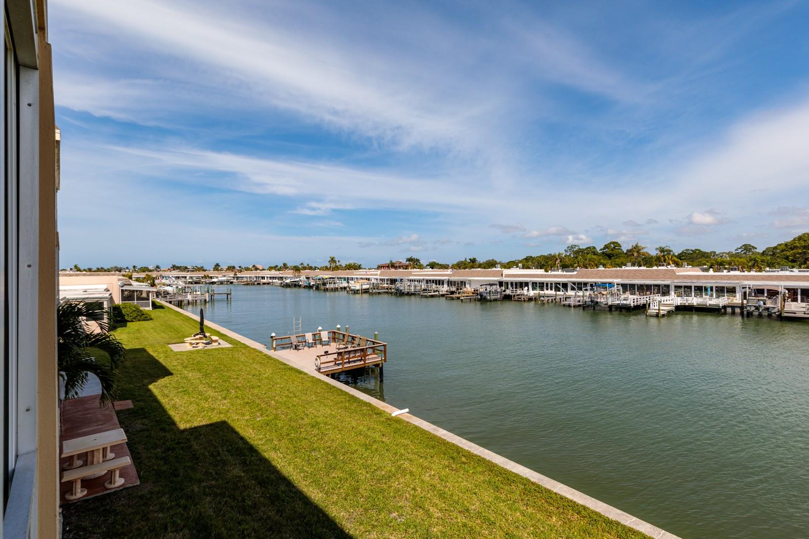 1 Boca Ciega Point Unit 204, St Petersburg, FL 33708