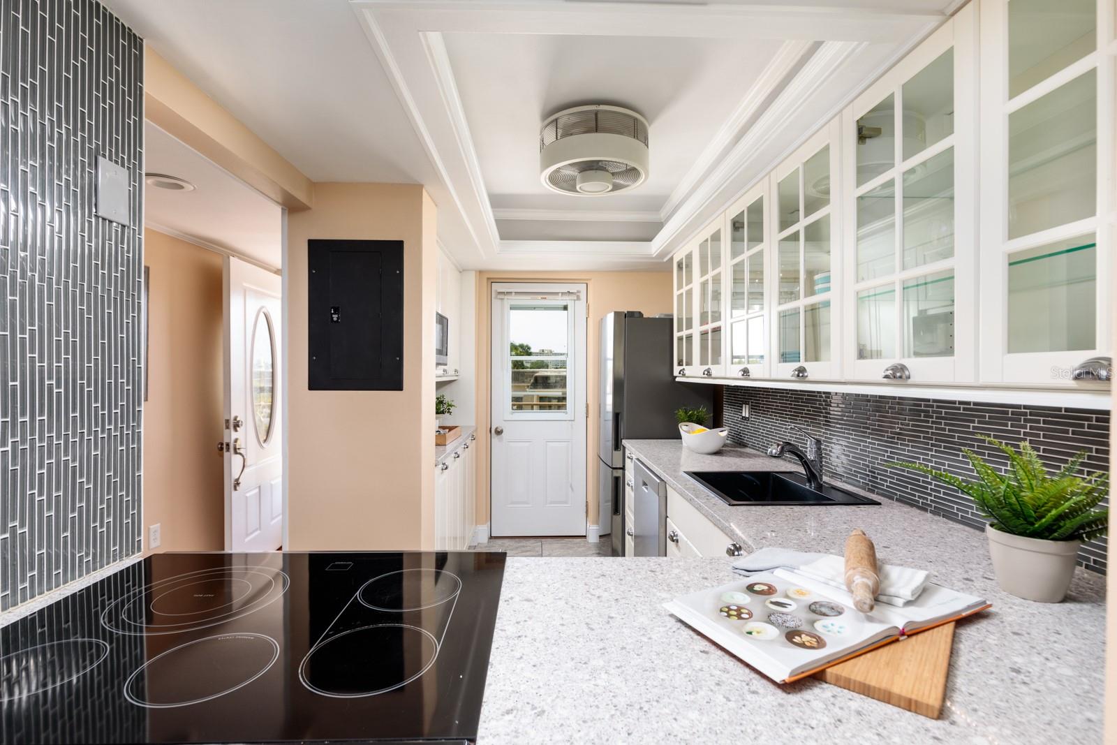 1 Boca Ciega Point Unit 204, St Petersburg, FL 33708