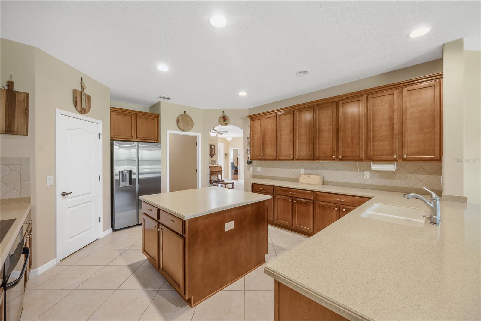 9313 Lisbon, Seffner, FL 33584