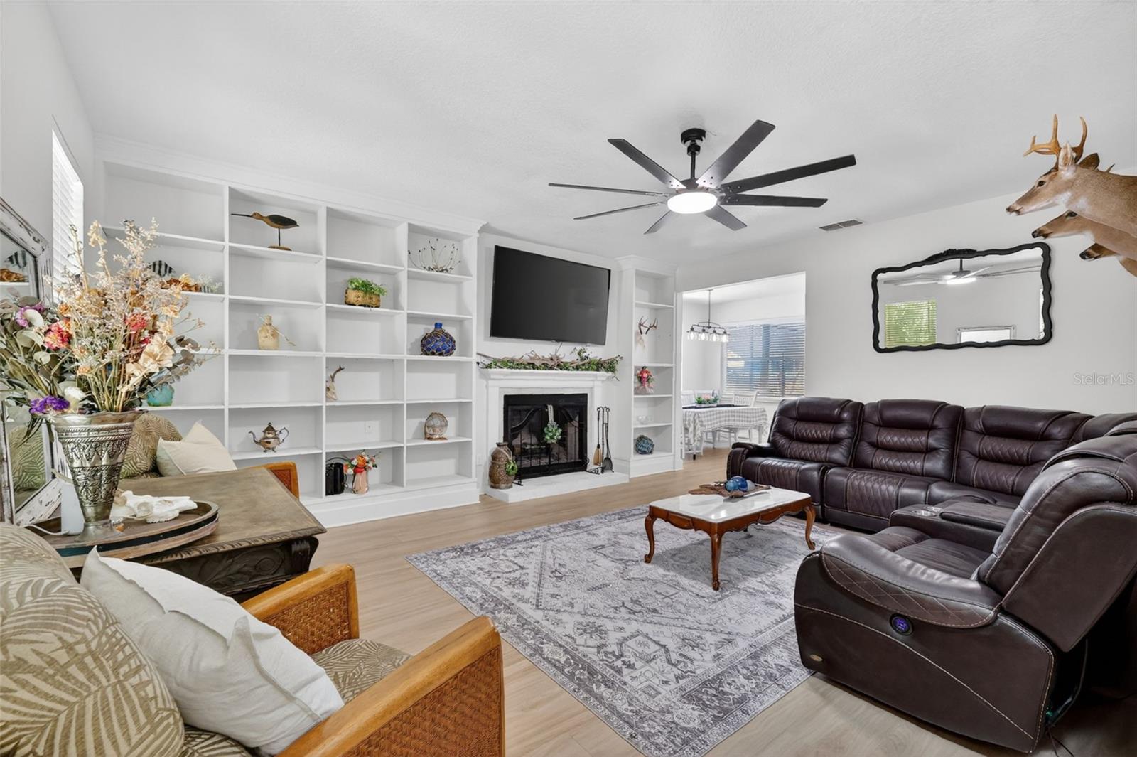 250 Walker, Oakland, FL 34760
