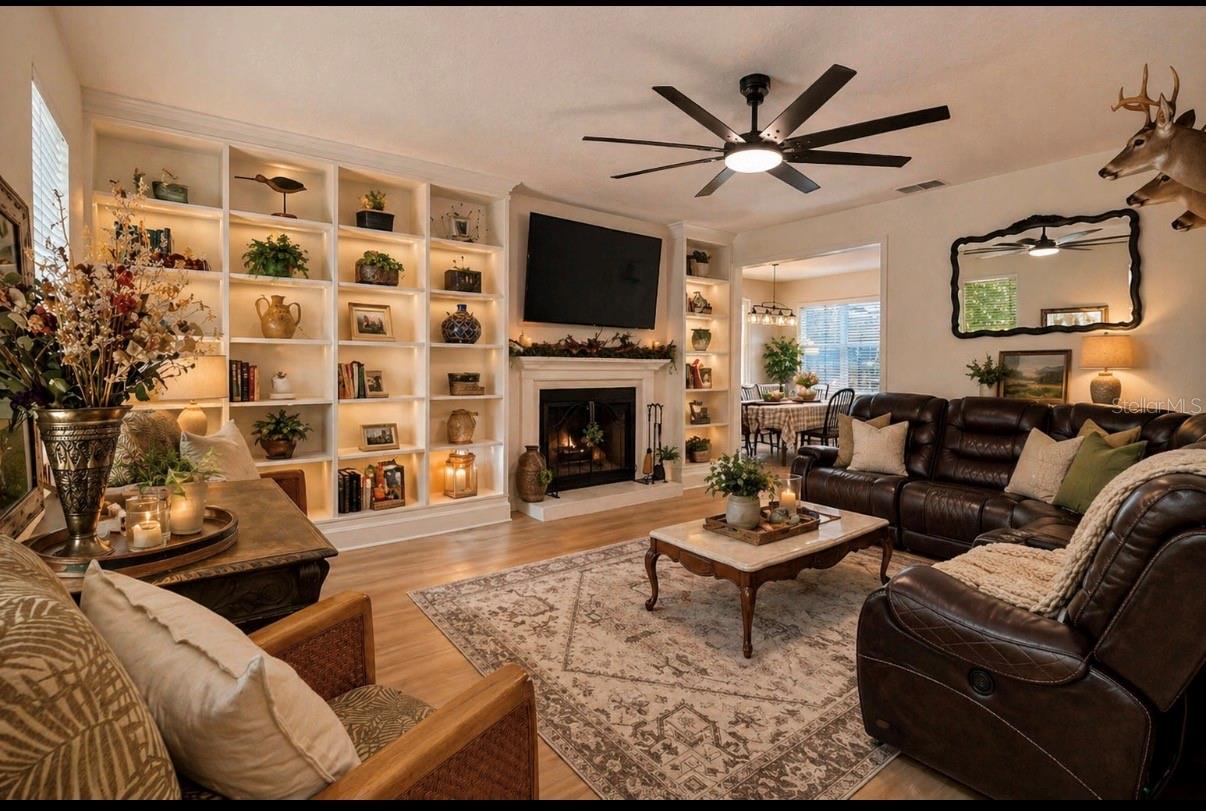 250 Walker, Oakland, FL 34760