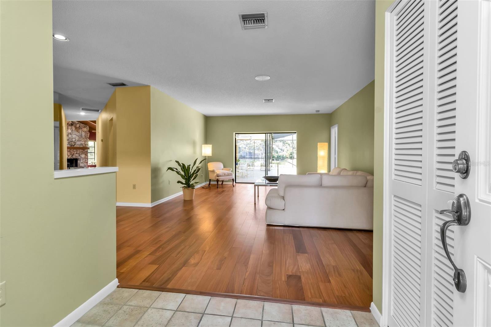1732 Pine Harrier, Sarasota, FL 34231