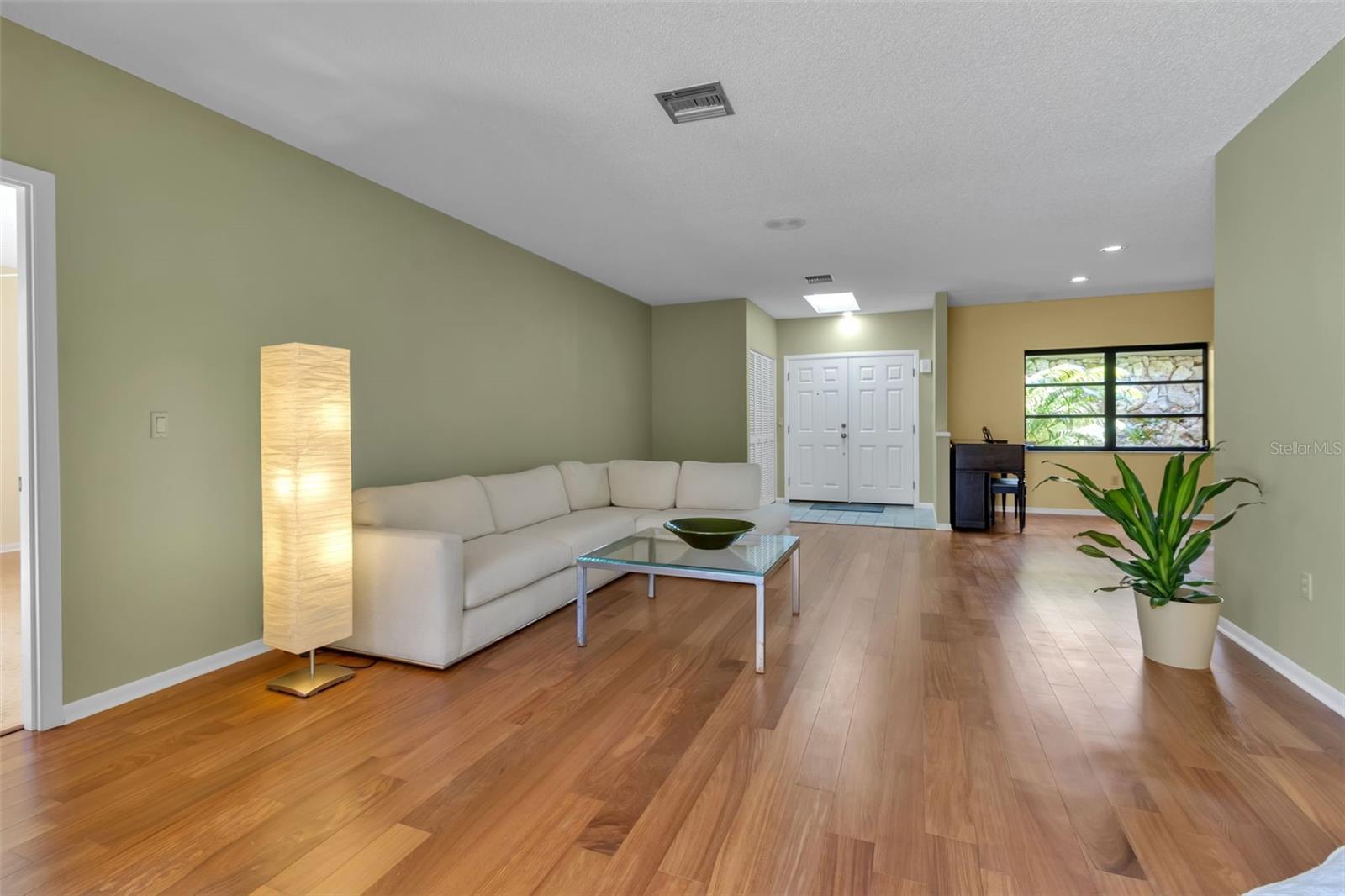 1732 Pine Harrier, Sarasota, FL 34231