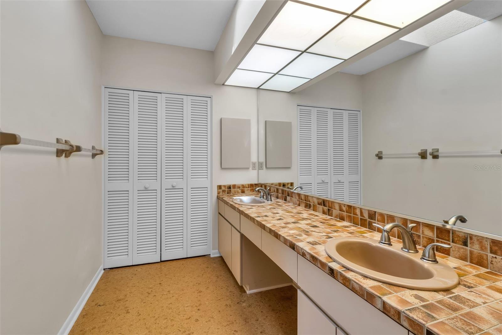 1732 Pine Harrier, Sarasota, FL 34231