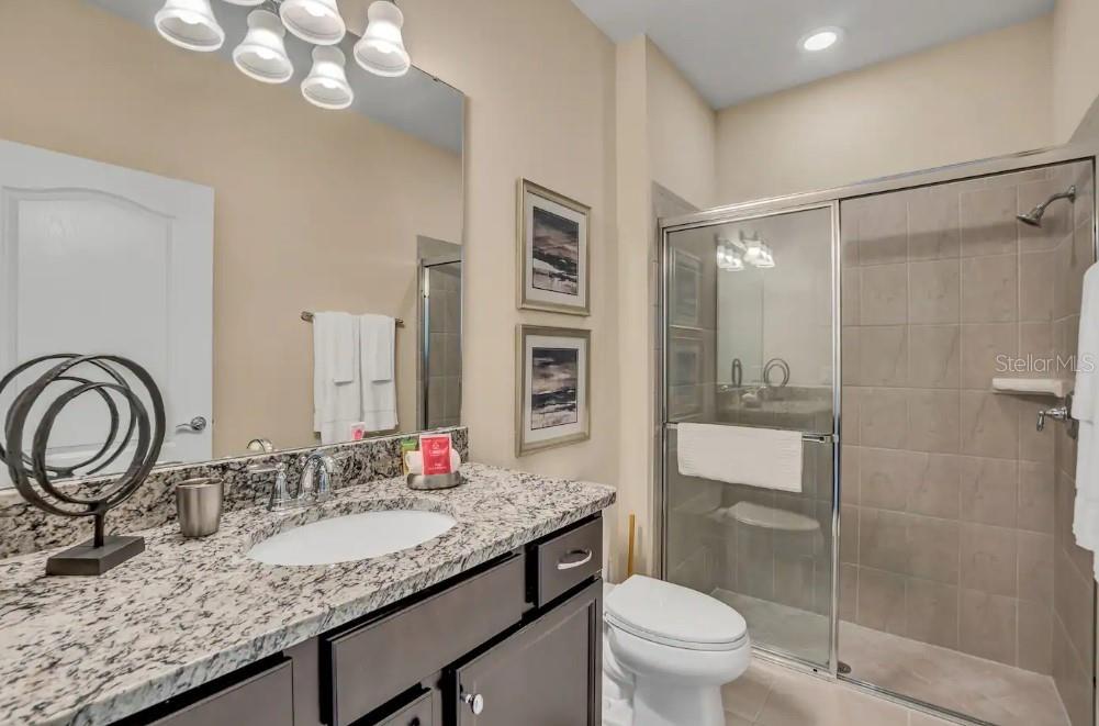 2407 Dubai, Kissimmee, FL 34747