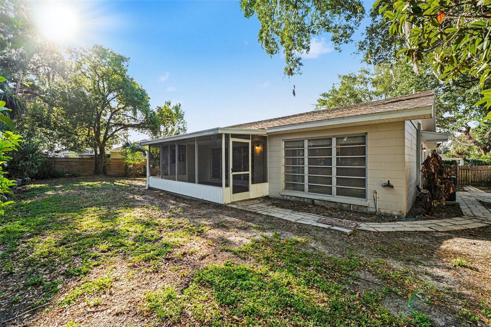 521 Palmeden, Lakeland, FL 33803