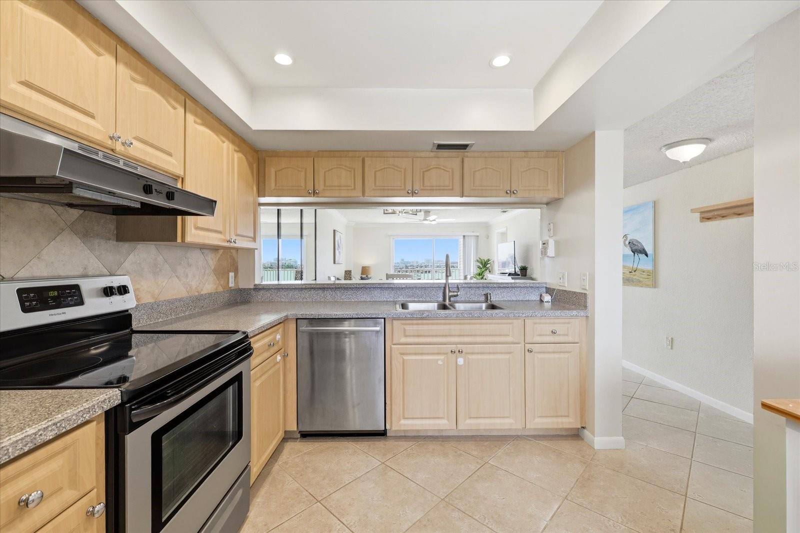 610 Island Unit 607, Clearwater Beach, FL 33767