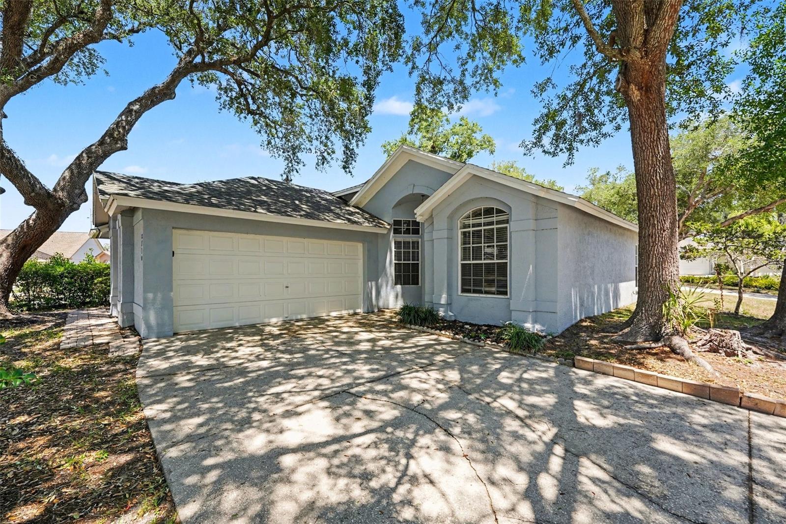 8710 Triple Oaks, Temple Terrace, FL 33637