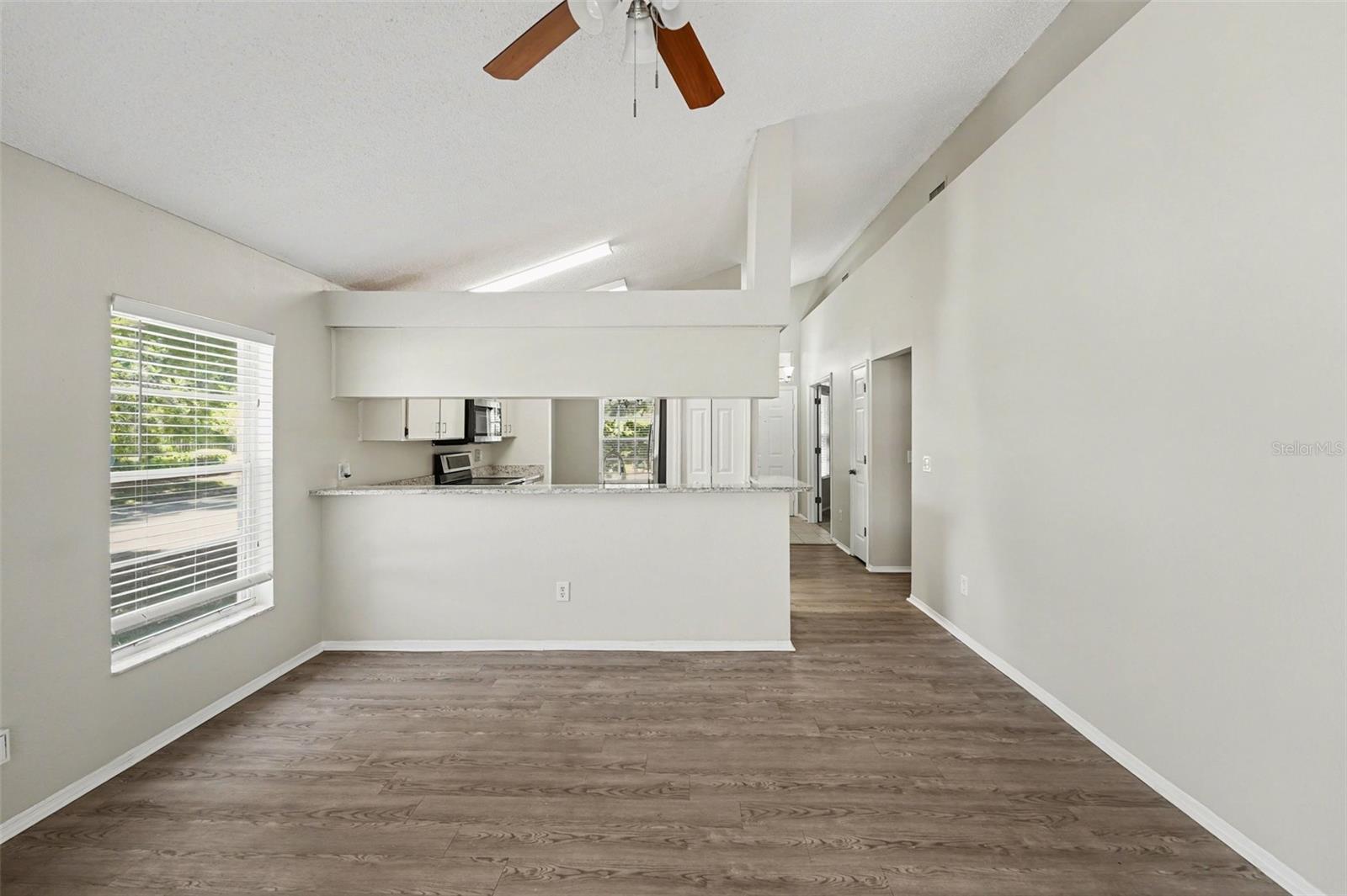8710 Triple Oaks, Temple Terrace, FL 33637