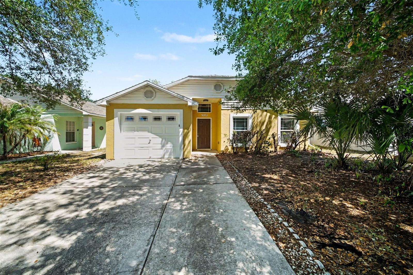 2424 Camden Oaks, Valrico, FL 33594
