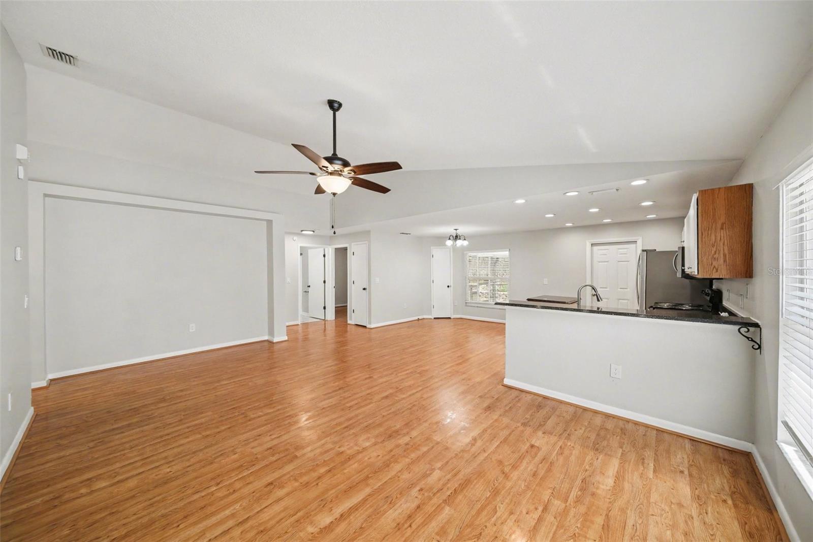 2424 Camden Oaks, Valrico, FL 33594