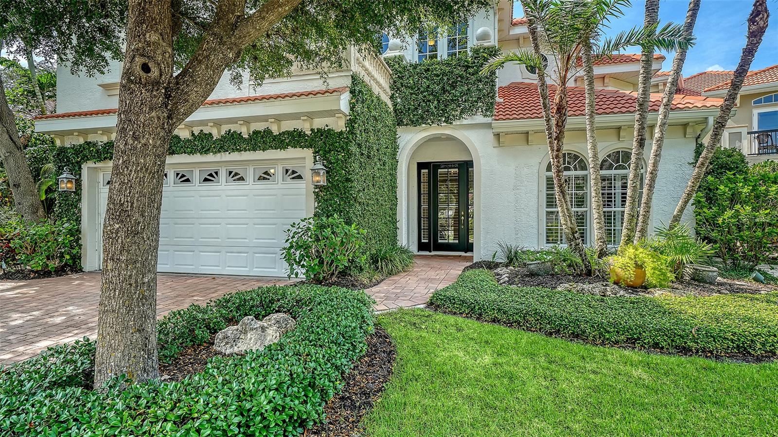 1704 Fortuna, Sarasota, FL 34239