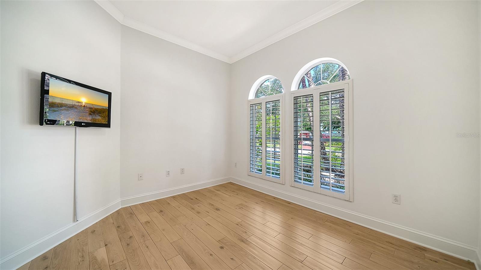 1704 Fortuna, Sarasota, FL 34239