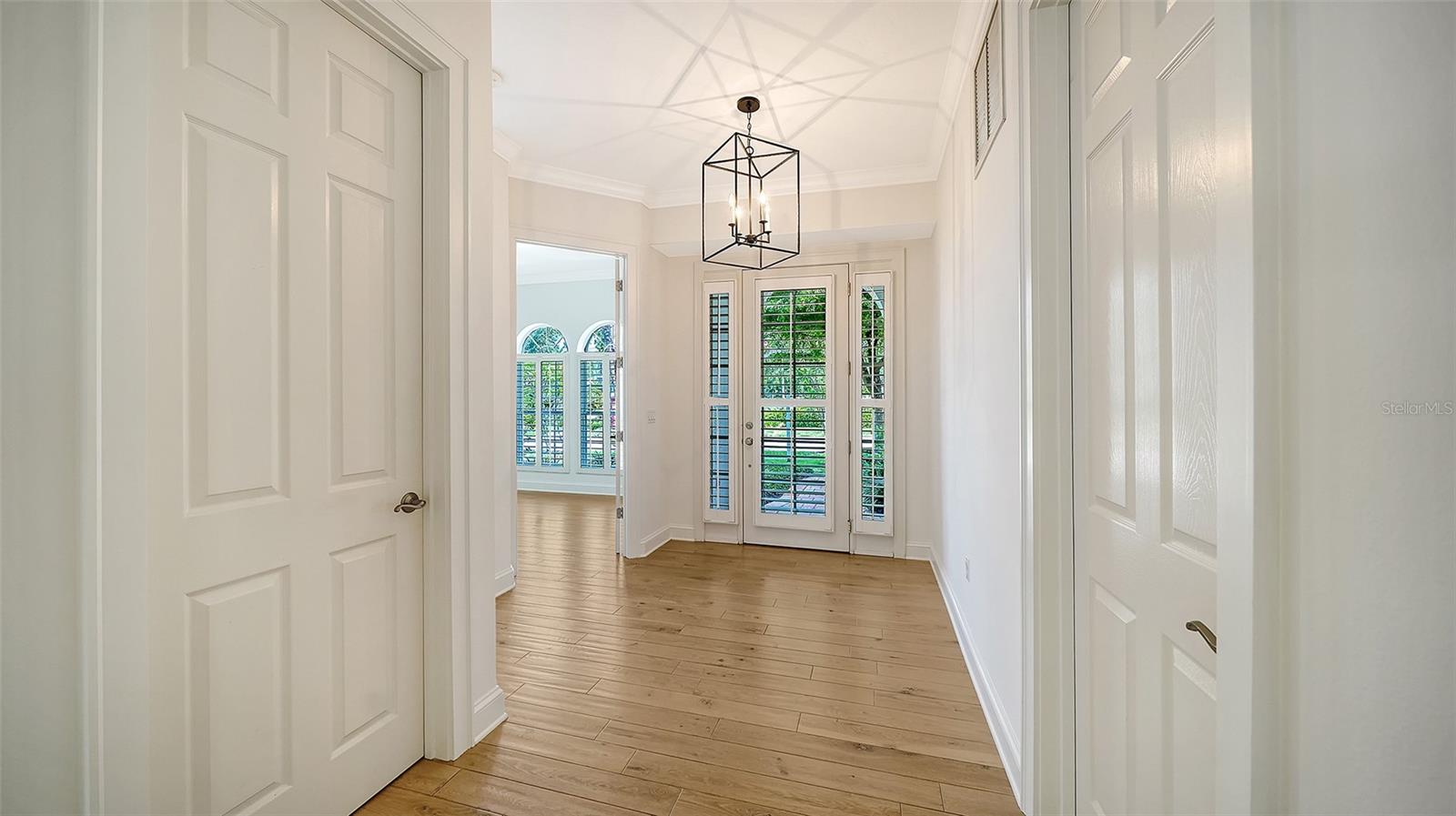 1704 Fortuna, Sarasota, FL 34239