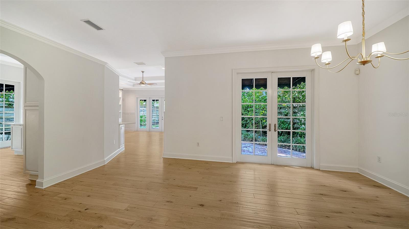1704 Fortuna, Sarasota, FL 34239